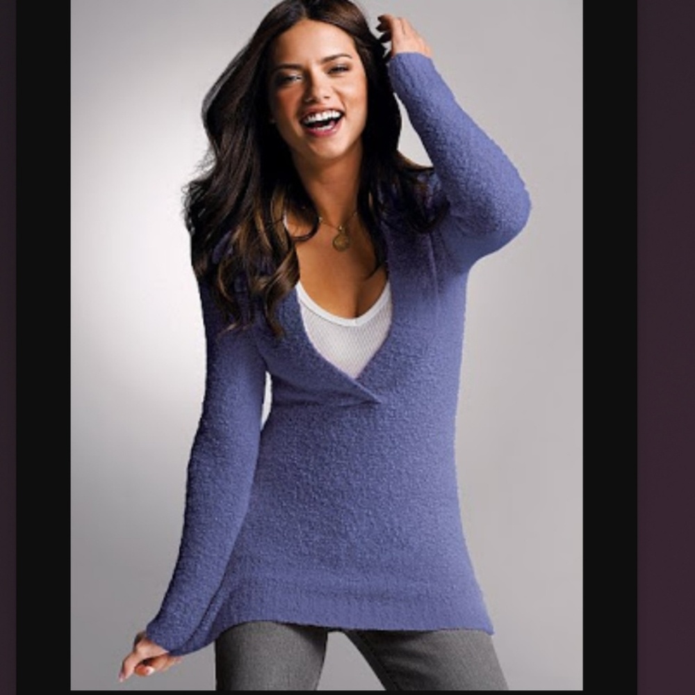 Victoria's Secret Deep V Boucle Sweater S